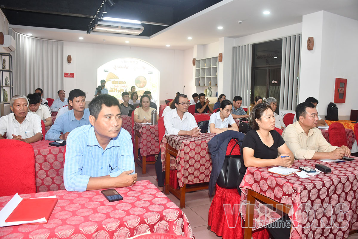 Các học viên tham dự lớp tập huấn là cán bộ phụ trách lĩnh vực nông nghiệp, cán bộ khuyến nông và thành viên Tổ Khuyến nông cộng đồng.