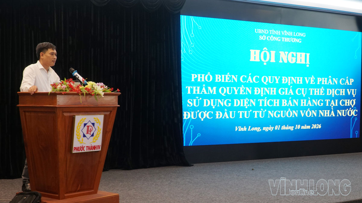 Báo cáo viên trình bày nội dung tại lớp tập huấn.