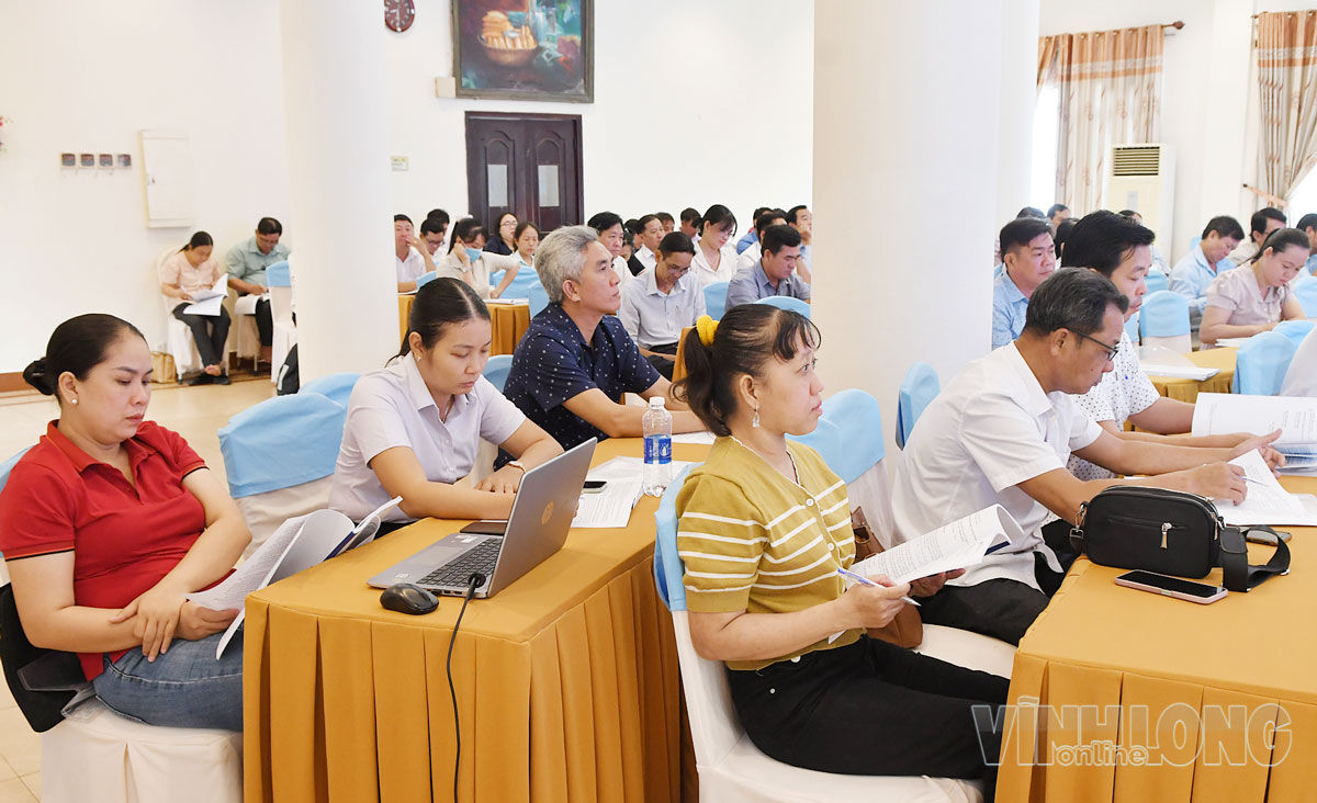 Đại biểu tham gia tập huấn.