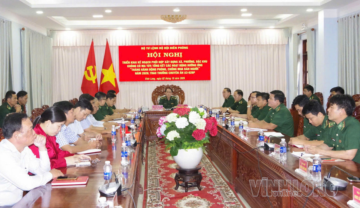 Đại tá Đoàn Minh Trung - Tỉnh ủy viên, Chỉ huy trưởng Ban Chỉ huy Bộ đội Biên phòng tỉnh chủ trì hội nghị.