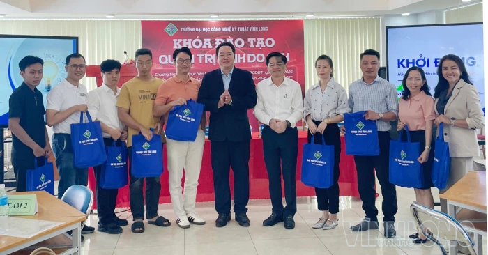 Khai giảng khóa đào tạo “Quản trị kinh doanh” dành cho doanh nghiệp nhỏ và vừa