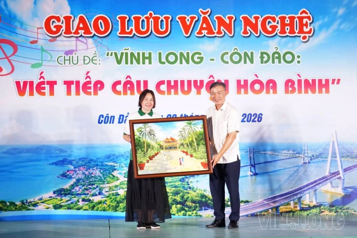 Đặc sắc chương trình giao lưu văn nghệ Vĩnh Long - Côn Đảo