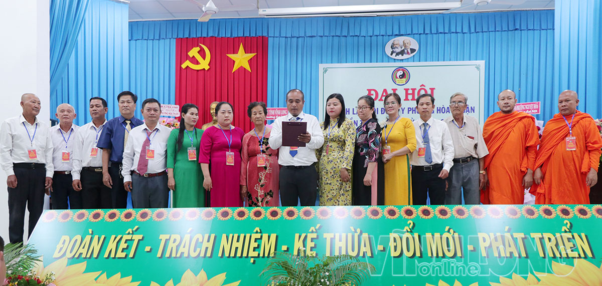 Ban Chấp hành Hội Đông y phường Hòa Thuận, nhiệm kỳ 2026- 2031 ra mắt hạ quyết tâm.