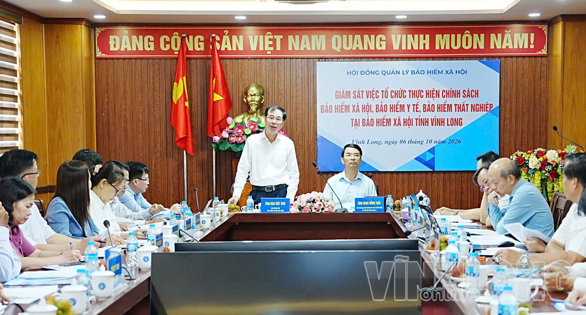 Quang cảnh buổi làm việc.