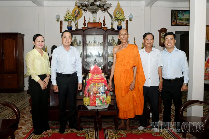 Phó Bí thư Tỉnh ủy Lâm Minh Đằng thăm, chúc mừng nhân dịp Sêne Đôlta năm 2026