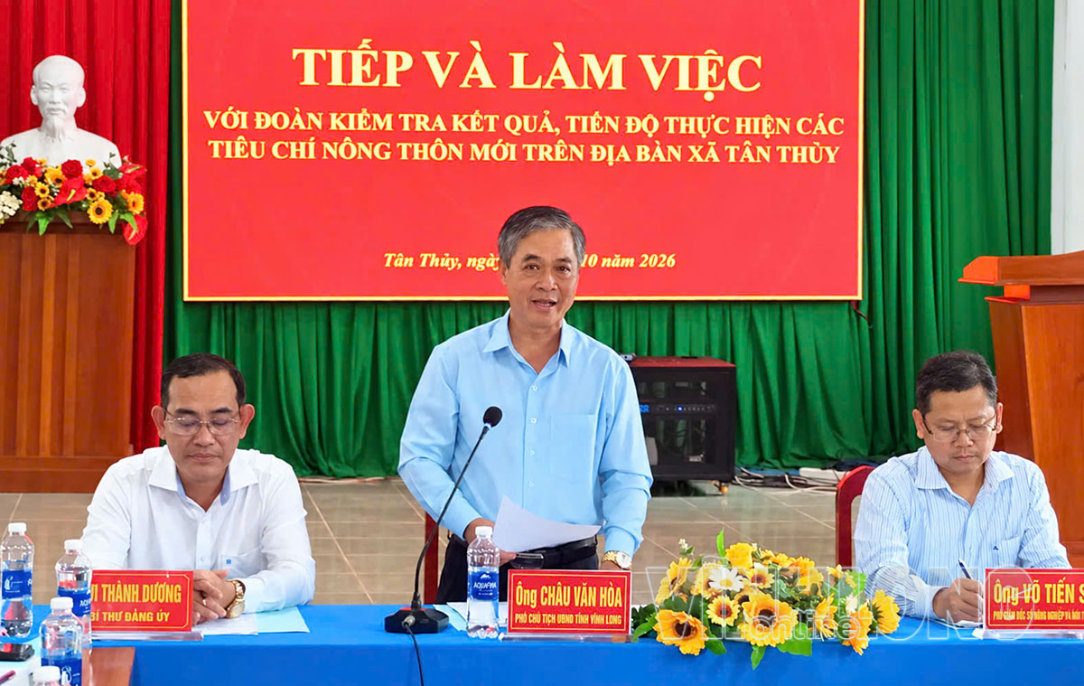 Phó Chủ tịch UBND tỉnh Châu Văn Hòa chỉ đạo, định hướng các nhiệm vụ tập trung để hoàn thiện các tiêu chí còn lại.