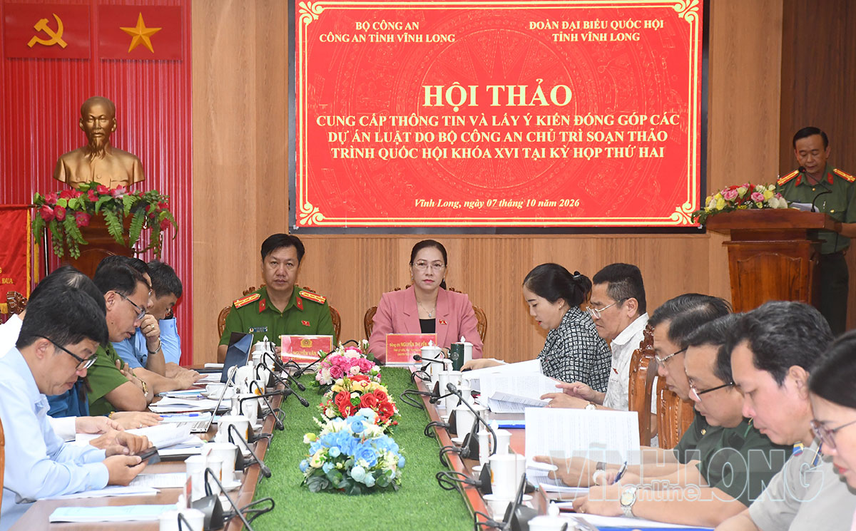 
Quang cảnh hội thảo.