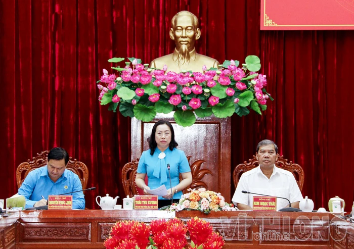 Thường trực Tổng Liên đoàn Lao động Việt Nam làm việc với Thường trực Tỉnh ủy