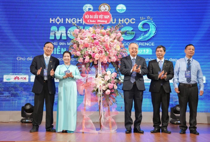 “Liệu trình tích hợp trong chăm sóc Vóc dáng – Sức khỏe – Sắc đẹp”