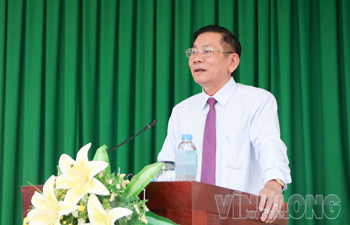 Đồng chí Nguyễn Thành Vững - Chủ nhiệm Ủy ban Kiểm tra Tỉnh ủy phát biểu tại lễ khai giảng.
