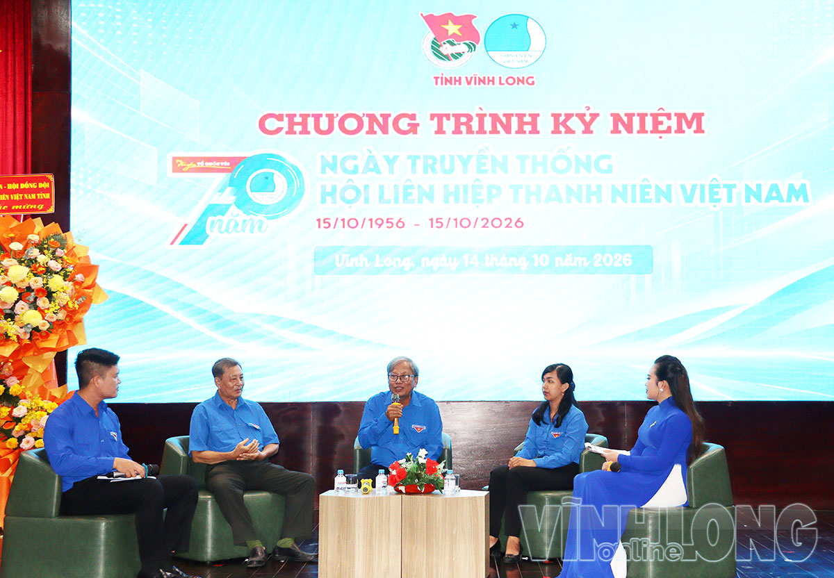 Giao lưu truyền lửa giữa cán bộ, hội viên, thanh niên qua các thời kỳ.