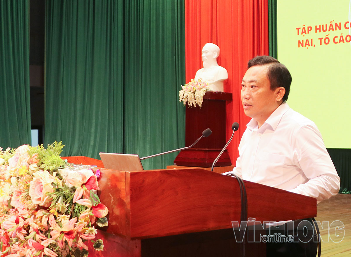Đồng chí Võ Văn Phú- Tỉnh ủy viên, Chánh Thanh tra tỉnh phát biểu khai mạc.