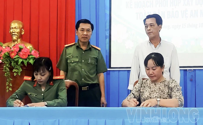 Phụ nữ Phòng An ninh chính trị nội bộ ký kết kế hoạch phối hợp với Hội LHPN xã Nhị Long