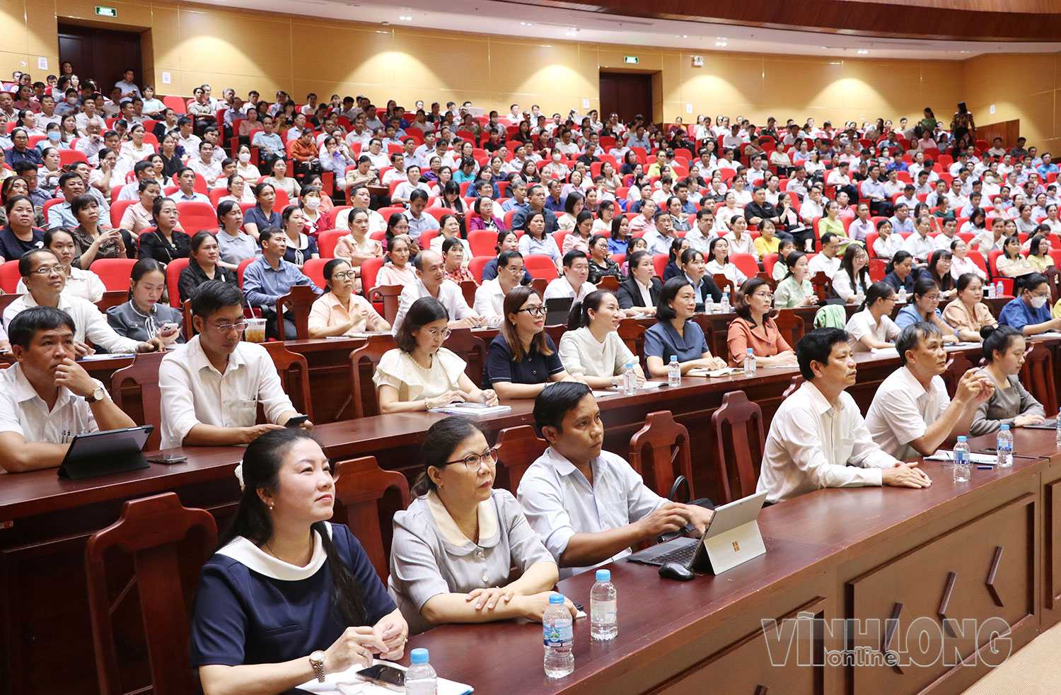 Hơn 500 đại biểu tham gia hội nghị tập huấn, bồi dưỡng nghiệp vụ, cập nhật kiến thức về công tác thi đua, khen thưởng năm 2026.