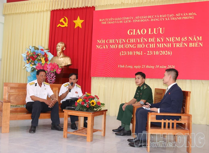 Nói chuyện chuyên đề kỷ niệm 65 năm Ngày mở Đường Hồ Chí Minh trên biển
