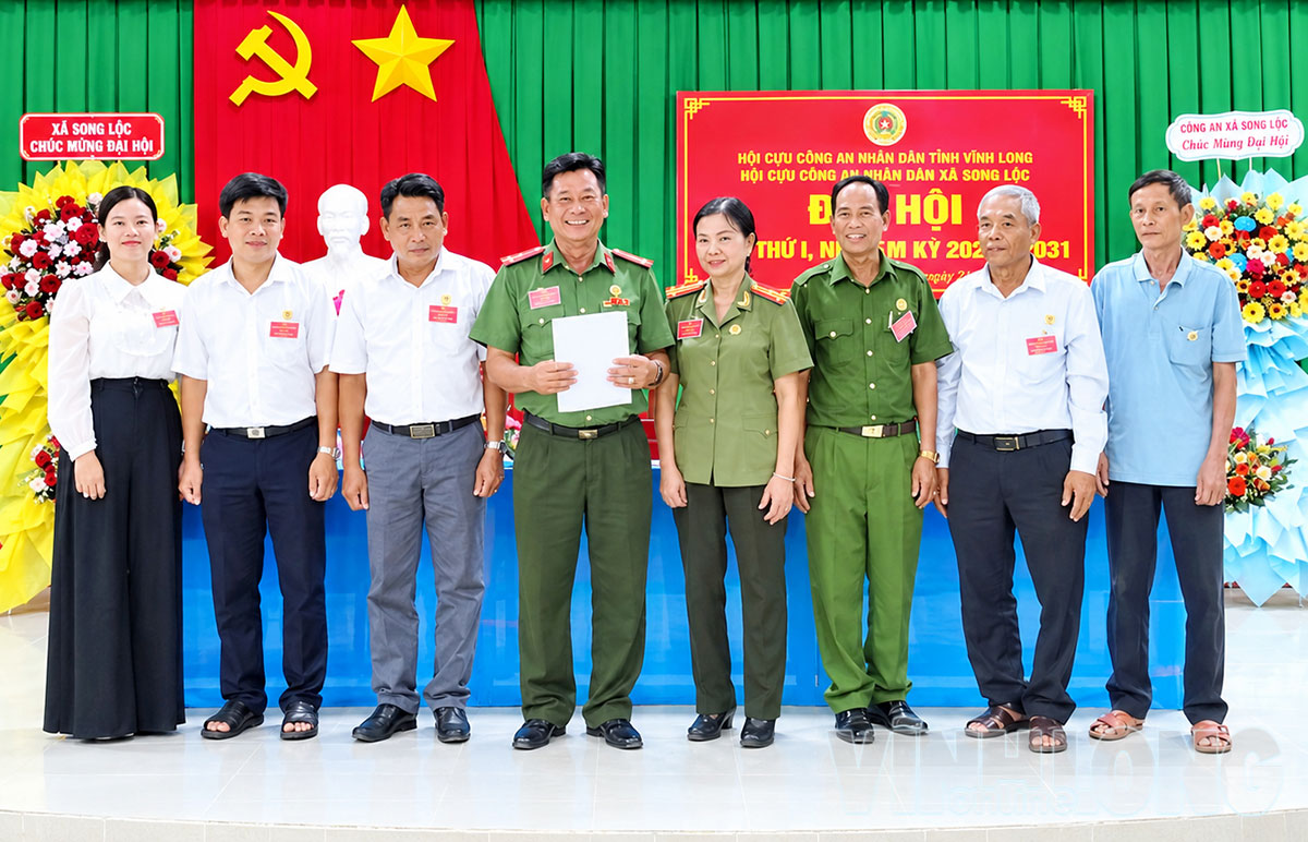 Ban Chấp hành Hội Cựu CAND xã Song Lộc, nhiệm kỳ 2026 - 2031 ra mắt Đại hội.