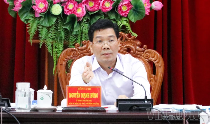 Cho ý kiến xử lý, tháo gỡ khó khăn, vướng mắc cho các công trình, dự án tồn đọng, kéo dài