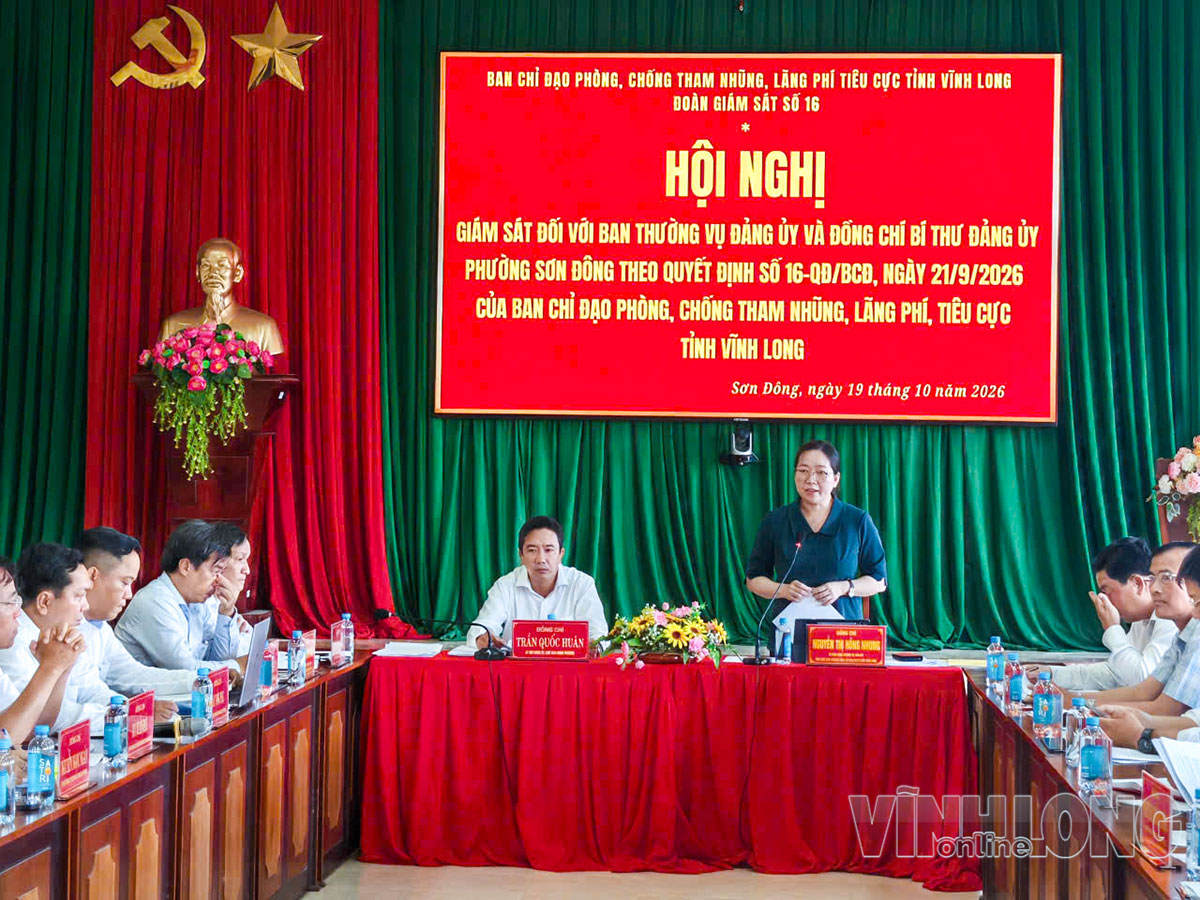 Quang cảnh buổi làm việc.