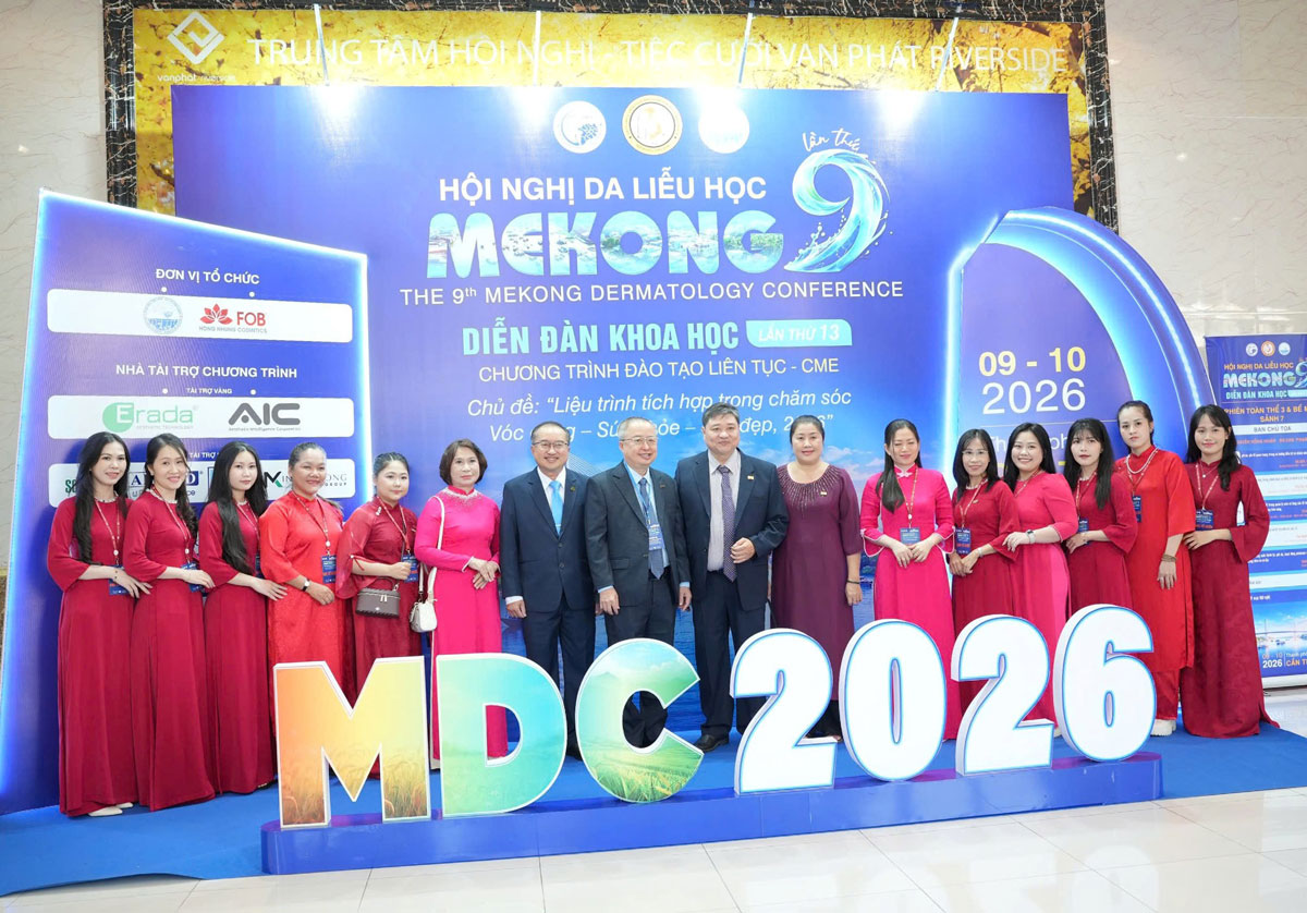 Cty TNHH Mỹ phẩm Hồng Nhung, thành viên Ban tổ chức Hội nghị. Ảnh: S.TRĂNG