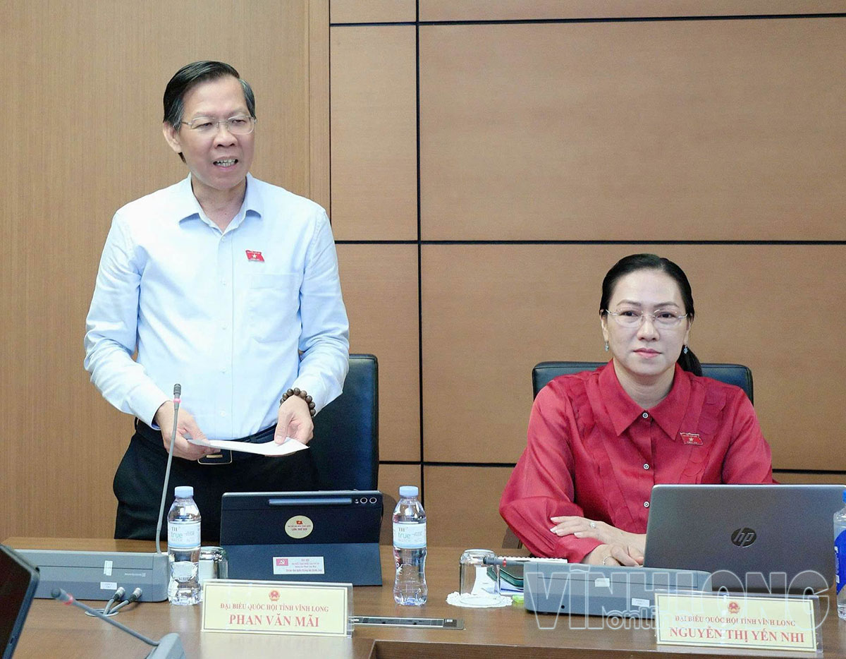 Đại biểu Phan Văn Mãi, Uỷ viên Ban Chấp hành Trung ương Đảng, Chủ nhiệm Ủy ban Kinh tế và Tài chính của Quốc hội phát biểu tại Tổ sáng ngày 18/10.