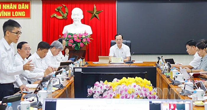 Tháo gỡ vướng mắc, đẩy nhanh tiến độ các dự án giao thông trọng điểm