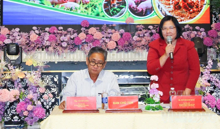 Thúc đẩy chăn nuôi an toàn sinh học, sử dụng kháng sinh có trách nhiệm