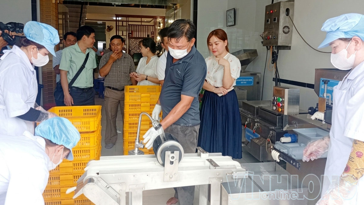 Nghiệm thu đề án hỗ trợ máy móc sản xuất bánh gạo Tokbokki.