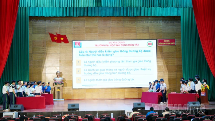 90 thí sinh tham gia Hội thi tìm hiểu pháp luật về an toàn giao thông