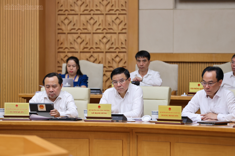 Các đại biểu tham dự phiên họp - Ảnh: chinhphu.vn/Thu Giang

