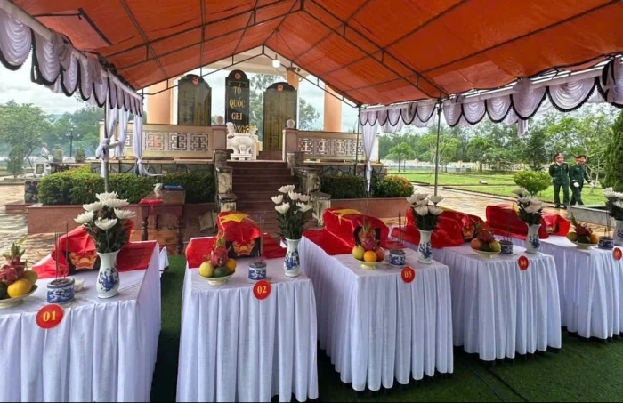 An táng hài cốt 5 liệt sĩ được tìm thấy tại núi Hòn Tàu