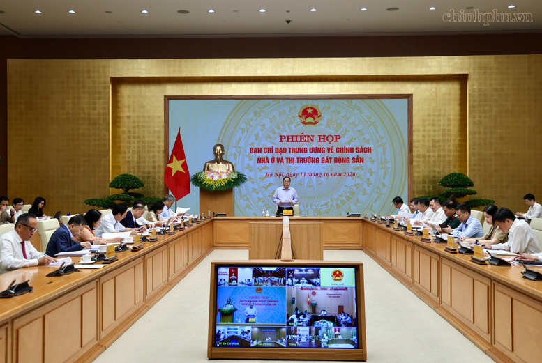 Phiên họp được tổ chức theo hình thức trực tiếp kết hợp trực tuyến, kết nối với một số tỉnh, thành phố - Ảnh: chinhphu.vn/Phương Nguyên

