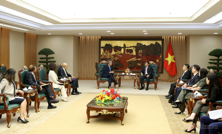 Phó Thủ tướng Nguyễn Văn Thắng đánh giá cao việc Citibank luôn duy trì hoạt động ổn định, an toàn, hiệu quả và chấp hành tốt các quy định pháp luật của Việt Nam - Ảnh chinhphu.vn/Đức Tuân