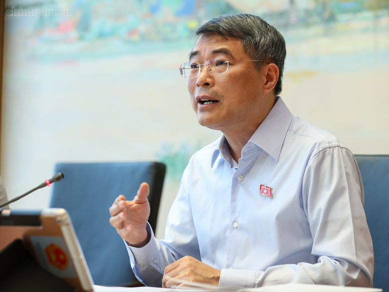 Thủ tướng nhấn mạnh tầm quan trọng của việc duy trì vai trò chủ đạo của ngân sách Trung ương, theo đúng chủ trương của Trung ương và quy định của Quốc hội - Ảnh: chinhphu.vn/Nhật Bắc

