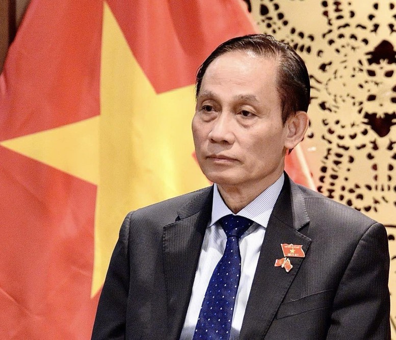 Bộ trưởng Bộ Ngoại giao Lê Hoài Trung trả lời phỏng vấn về kết quả chuyến thăm

