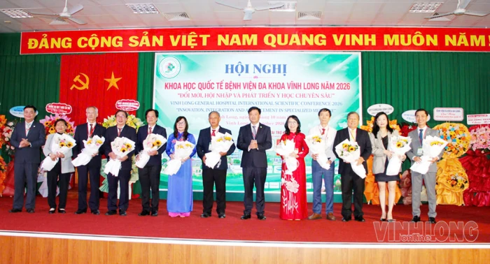 "Đổi mới, hội nhập và phát triển y học chuyên sâu”