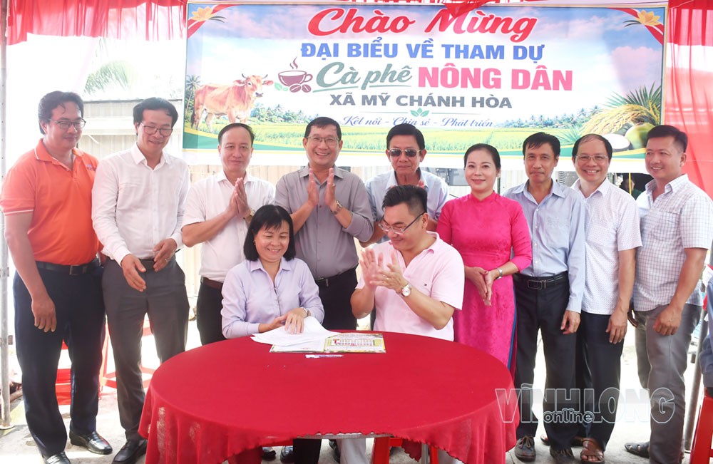 Ký kết hợp tác giữa UBND xã Mỹ Chánh Hòa và Hội Tư vấn, đầu tư và phát triển doanh nghiệp số TP. Hồ Chí Minh.