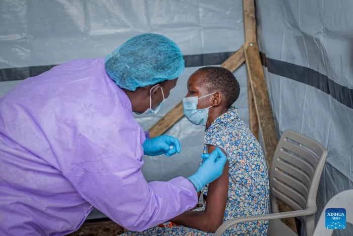 CHDC Congo bắt đầu thử nghiệm vaccine Ebola chủng Bundibugyo
