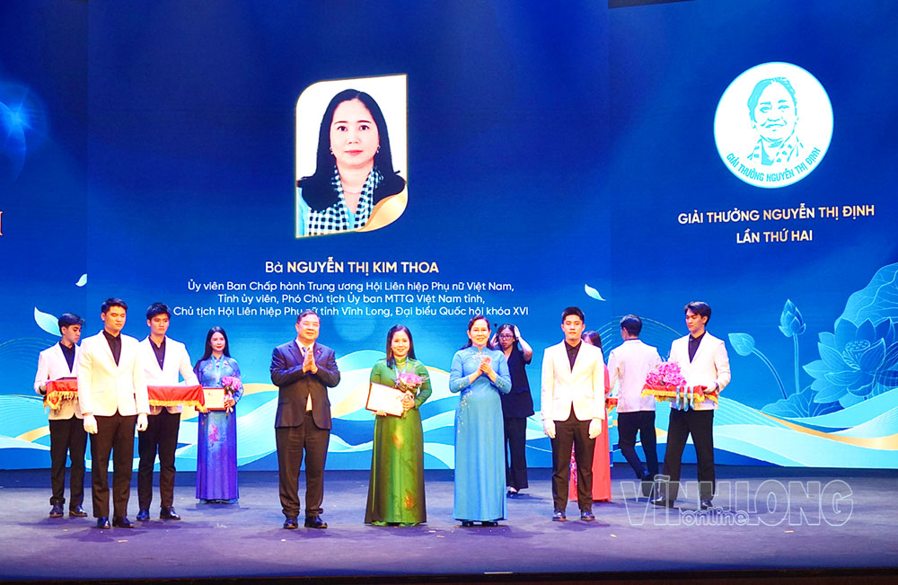 Bà Nguyễn Thị Kim Thoa nhận Giải thưởng Nguyễn Thị Định lần thứ hai - năm 2026.