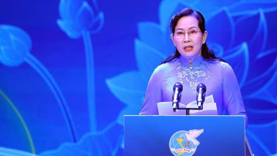 Chủ tịch Hội Liên hiệp Phụ nữ Việt Nam Lê Thị Thủy phát biểu khai mạc chương trình. (Ảnh: TUẤN ANH)