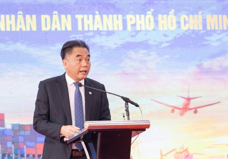 Phó Chủ tịch Thường trực UBND TPHCM Nguyễn Lộc Hà phát biểu tại hội nghị

