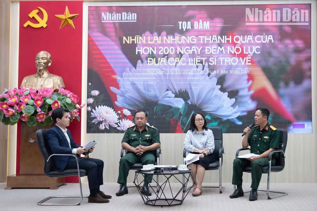 Quang cảnh tọa đàm trực tuyến “Nhìn lại những thành quả của hơn 200 ngày đêm nỗ lực đưa các liệt sĩ trở về” của Báo Nhân Dân. (Ảnh: MINH DUY)
