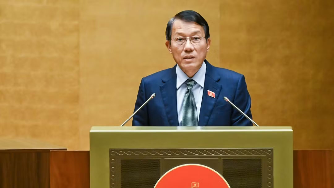 Bộ trưởng Công an Lương Tam Quang trình bày về dự án Luật Tổ chức cơ quan điều tra hình sự (sửa đổi). (Ảnh: DUY LINH)