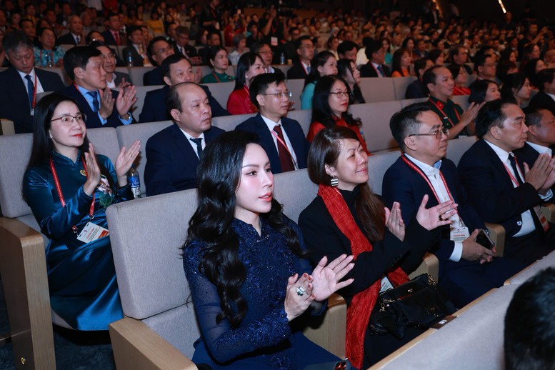 Các đại biểu tham dự Chương trình phát động Tháng cao điểm “Vì người nghèo” năm 2026 - Ảnh: chinhphu.vn/Toàn Thắng