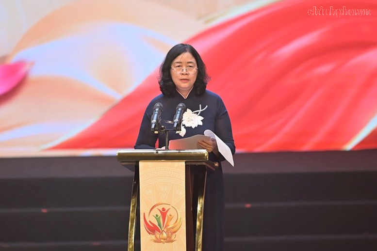 Bà Bùi Thị Minh Hoài, Ủy viên Bộ Chính trị, Bí thư Trung ương Đảng, Chủ tịch Ủy ban Trung ương MTTQ Việt Nam phát biểu tại Chương trình phát động Tháng cao điểm “Vì người nghèo” năm 2026 - Ảnh: chinhphu.vn/Toàn Thắng