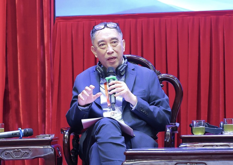 PGS.TS. Eduardo Araral, Trường Chính sách công Lý Quang Diệu, Đại học Quốc gia Singapore

