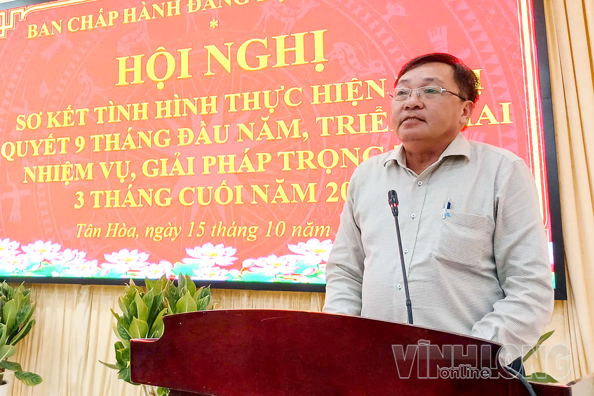Đồng chí Tăng Chí Huấn phát biểu tại Hội nghị.
