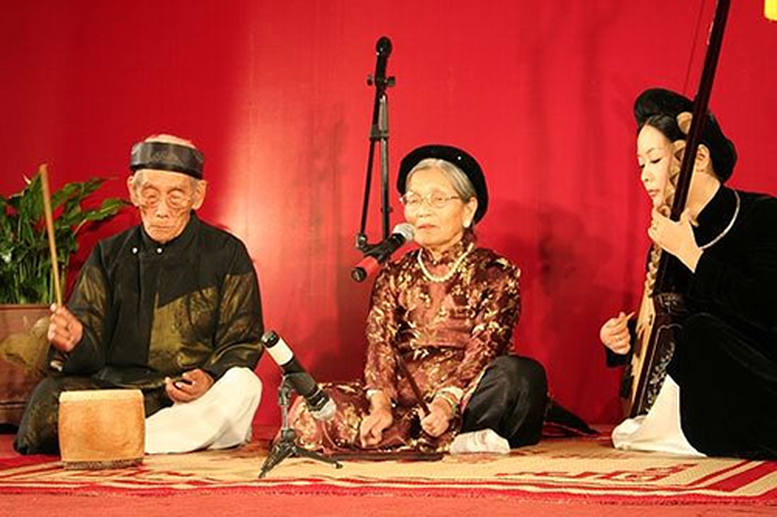 Hội đồng có nhiệm vụ giúp Thủ tướng Chính phủ tổ chức xét, lựa chọn những cá nhân có đủ tiêu chuẩn, trình Thủ tướng Chính phủ đề nghị Chủ tịch nước quyết định tặng danh hiệu Nghệ nhân nhân dân, Nghệ nhân ưu tú trong lĩnh vực di sản văn hóa phi vật thể lần thứ Tư.