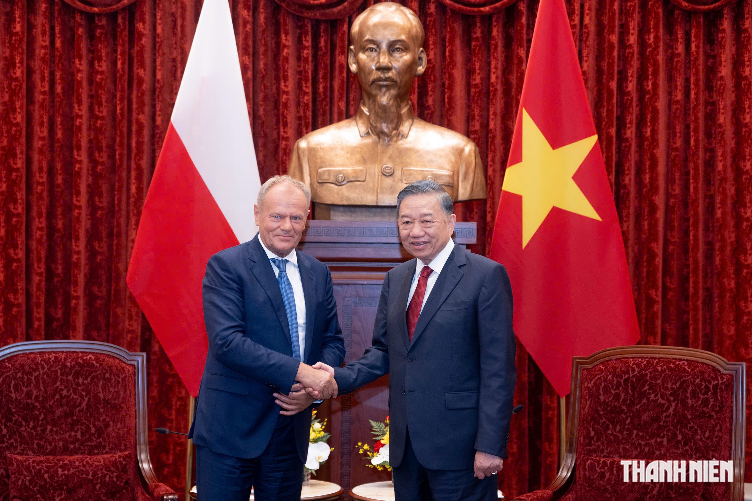 Tổng Bí thư, Chủ tịch nước Tô Lâm tiếp Thủ tướng Ba Lan Donald Tusk.
ẢNH: TUẤN MINH