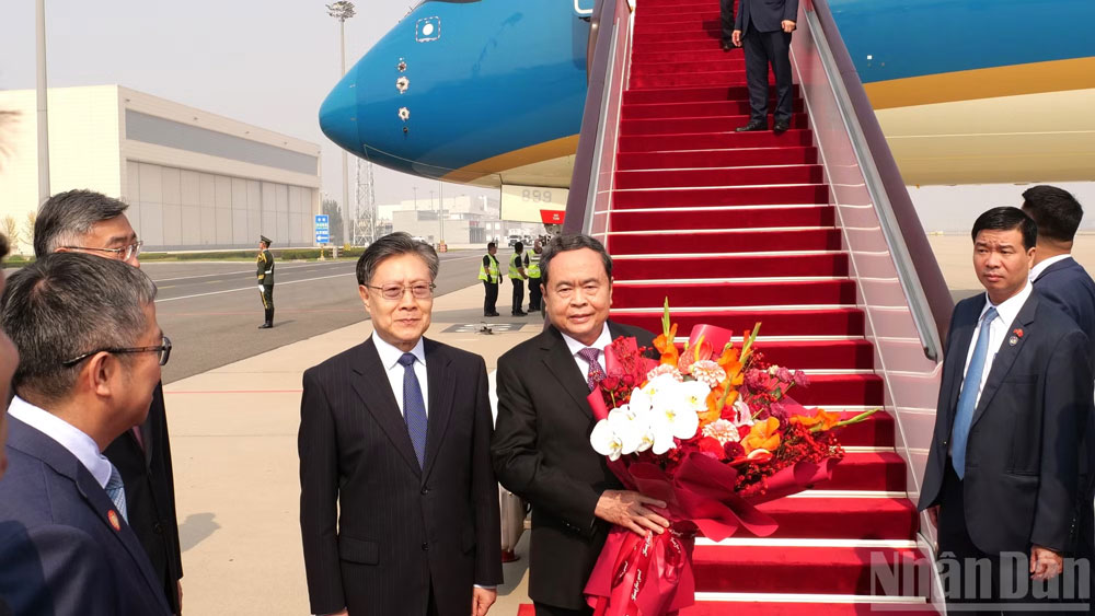 Chủ tịch Quốc hội Trần Thanh Mẫn và Phó Ủy viên trưởng Ủy ban Thường vụ Nhân đại toàn quốc Trung Quốc Vương Đông Minh.