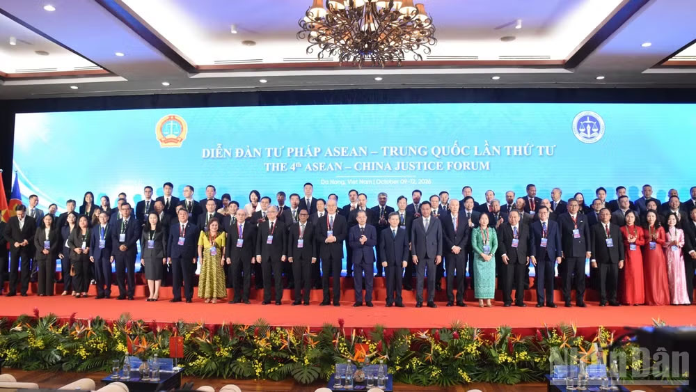 Các đại biểu tham dự Diễn đàn tư pháp ASEAN-Trung Quốc lần thứ tư. (Ảnh: ANH ĐÀO)